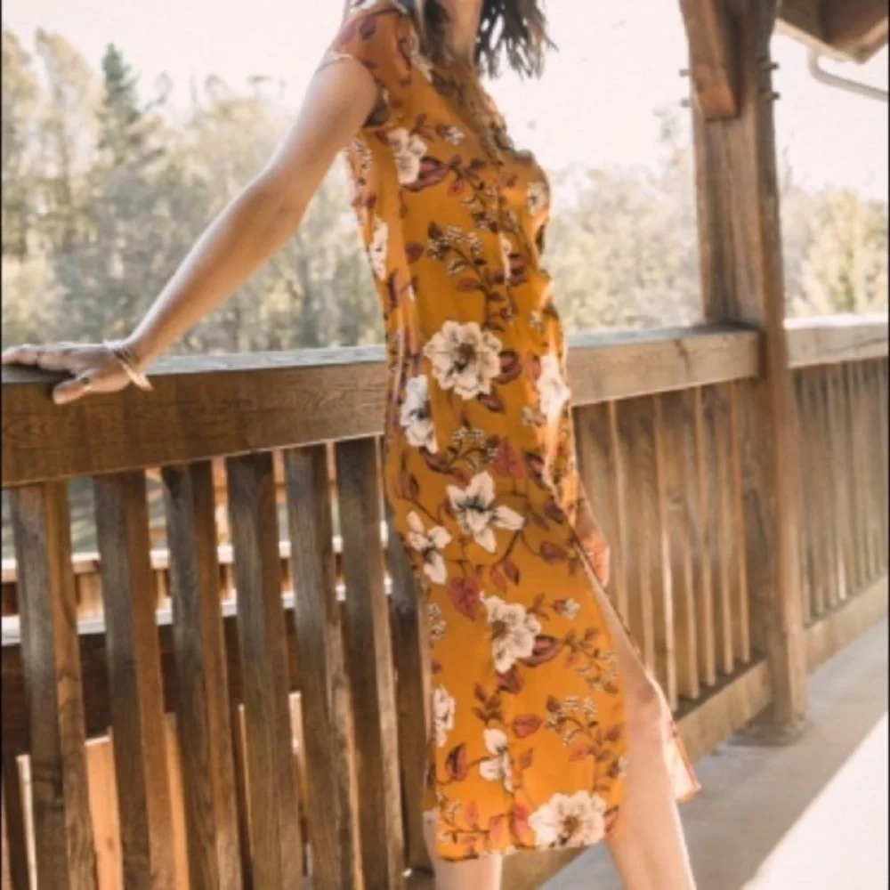 Saltwalter Luxe Skye Midi Dress - Picture 3 of 11